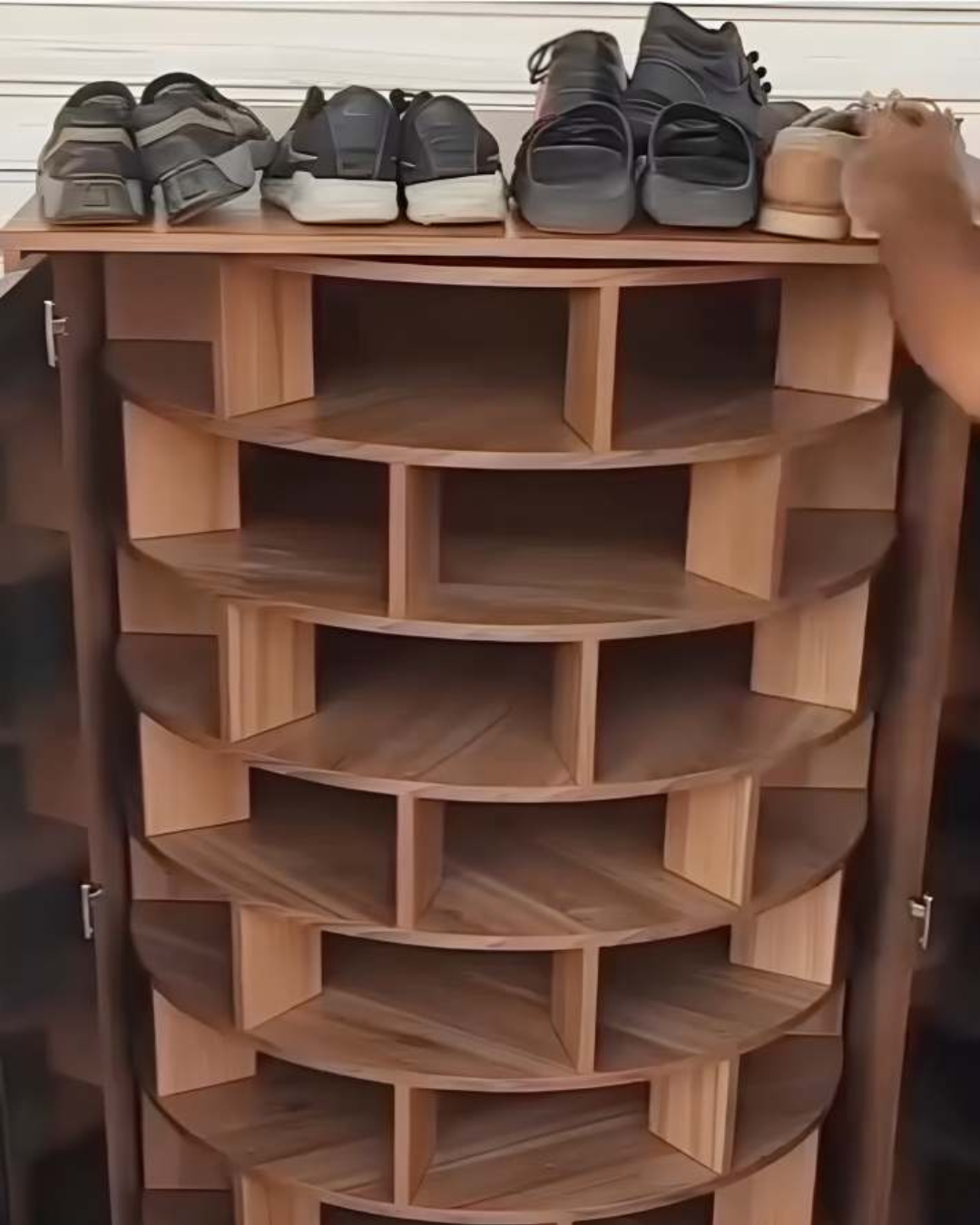 π₯ Infinity Shoe Rack
